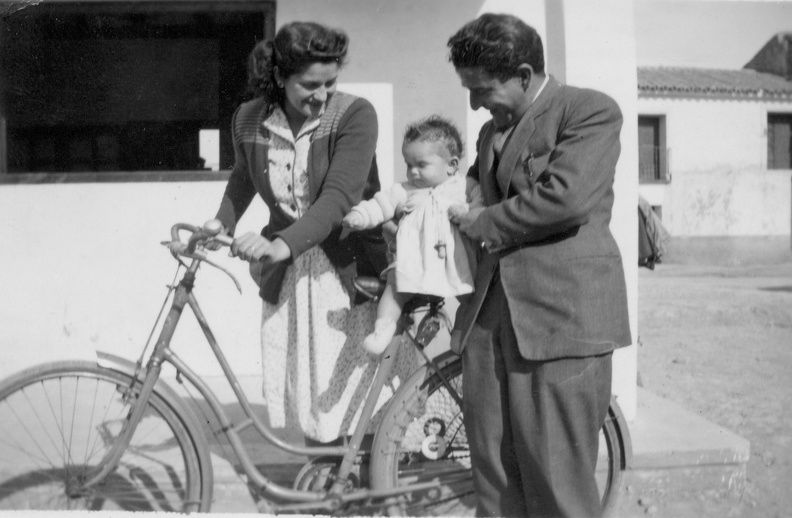 1944 Francisco Oliete - Isabel - Gloria Borderas ii.jpg
